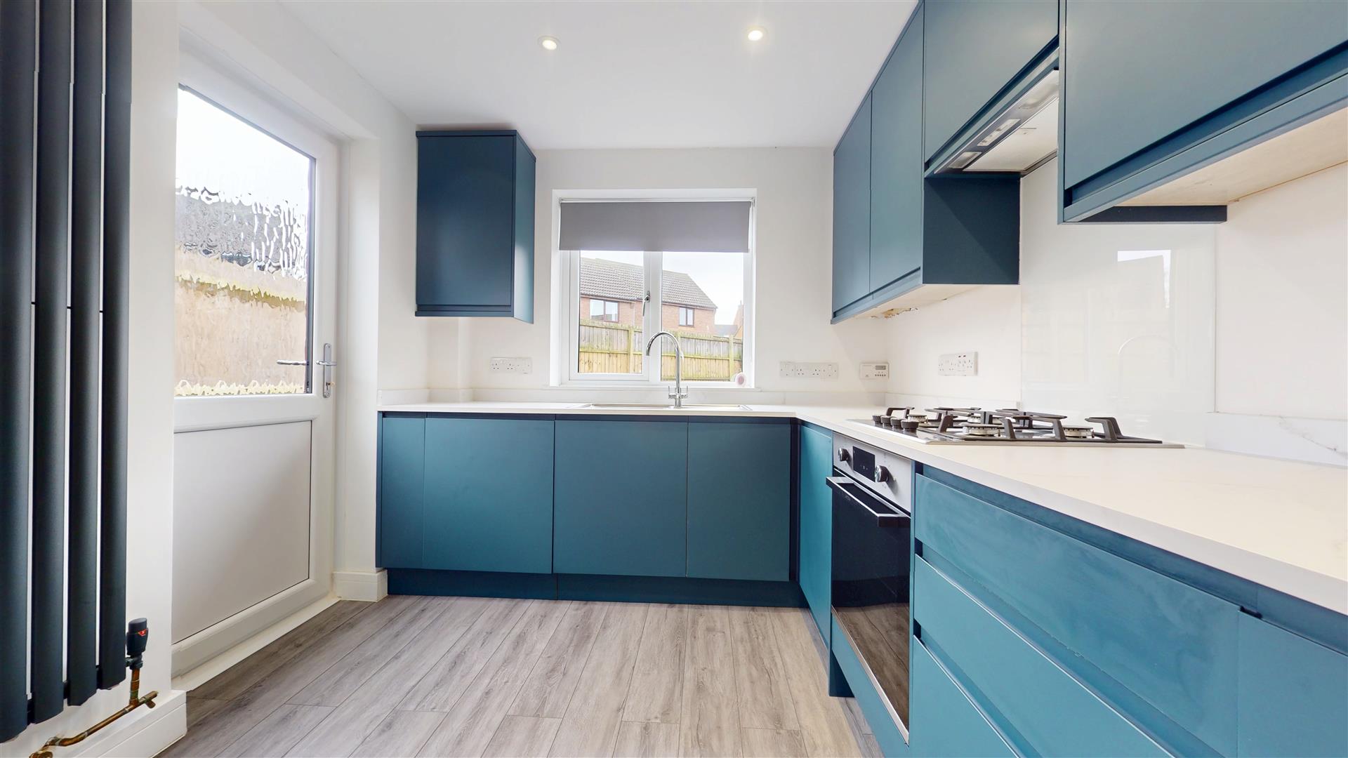 2 bed property in Lynott Close, Milton Keynes